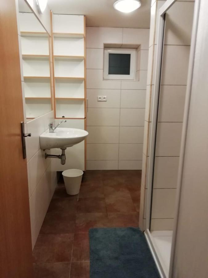 Apartmany Vinarstvi Klucov Lstibor ภายนอก รูปภาพ