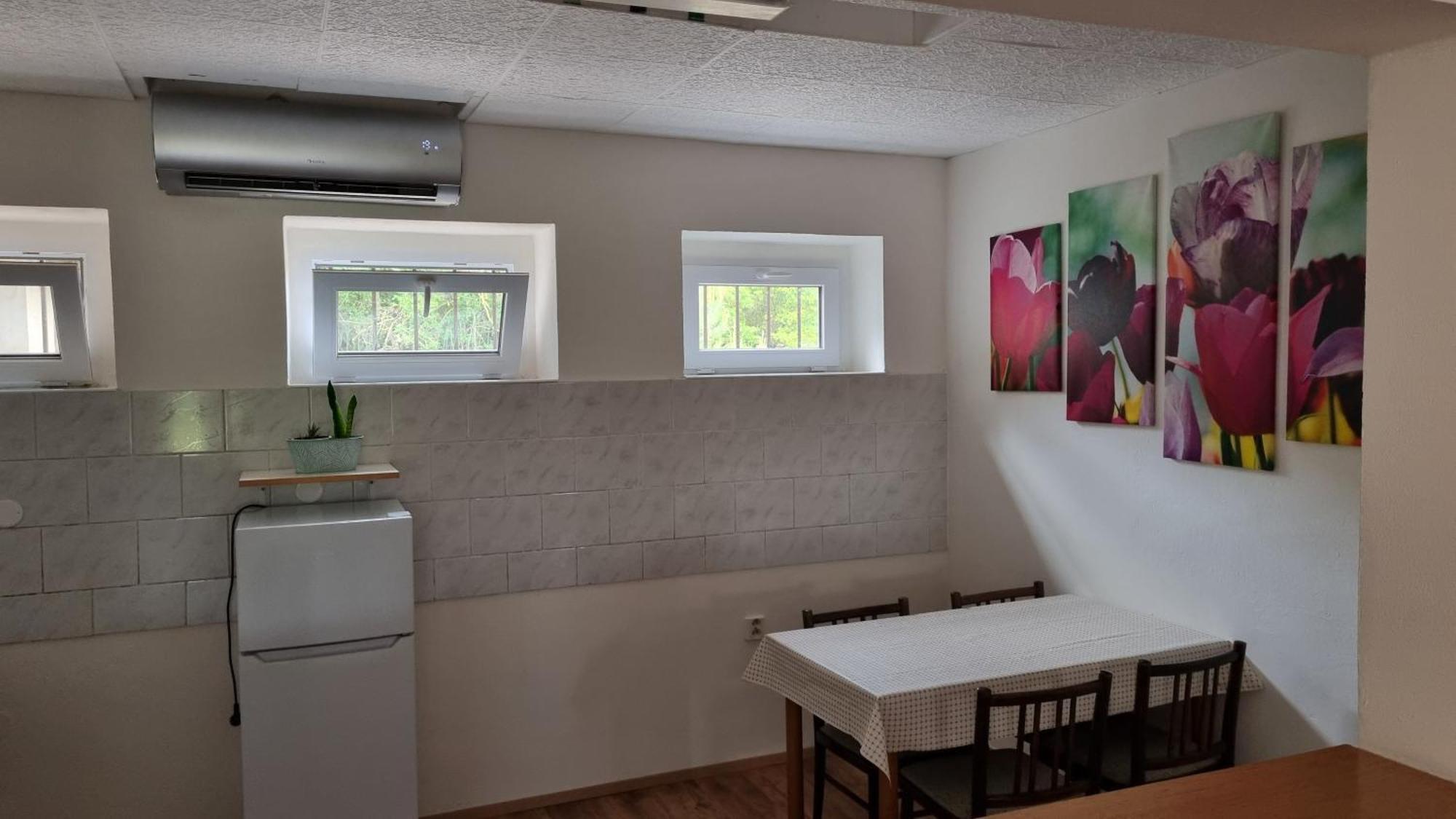Apartmany Vinarstvi Klucov Lstibor ภายนอก รูปภาพ