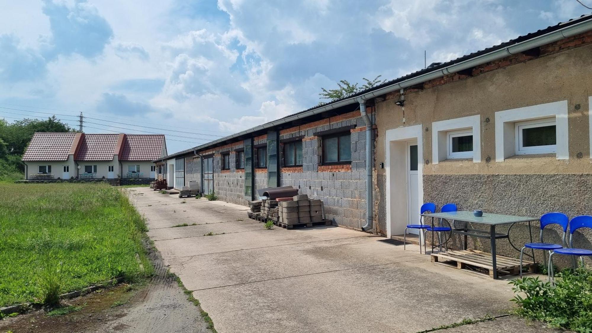 Apartmany Vinarstvi Klucov Lstibor ภายนอก รูปภาพ